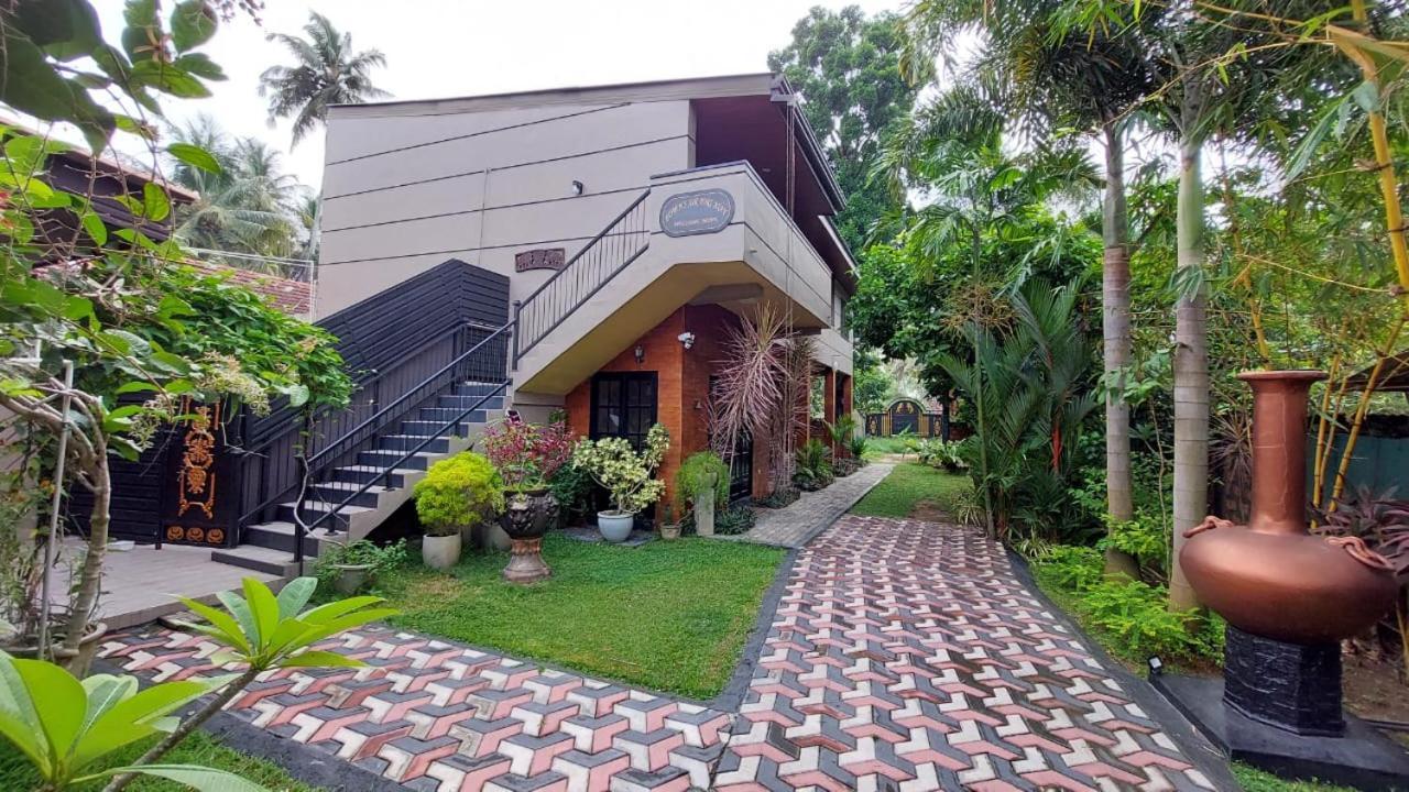 Edwin'S Airport Garden Bed & Breakfast Negombo Exterior photo